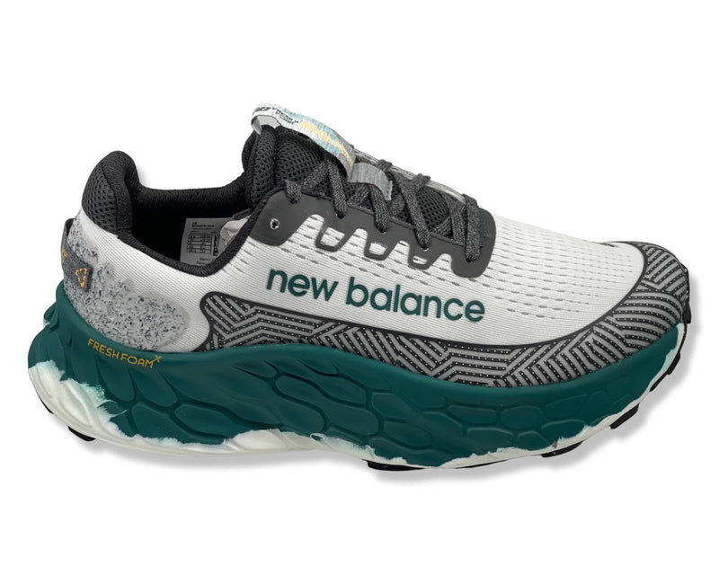 New Balance MTMORLW3 2E Trail Running Shoes with Vibram Sole